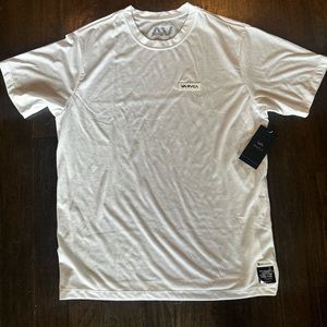RVCA men’s sport tee size L NWT!